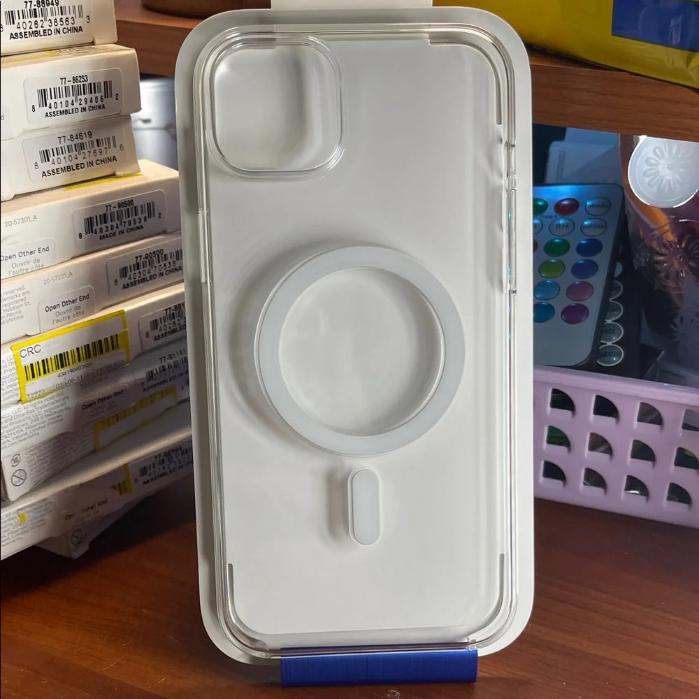 Apple iPhone 14 Plus Transparent MagSafe Case